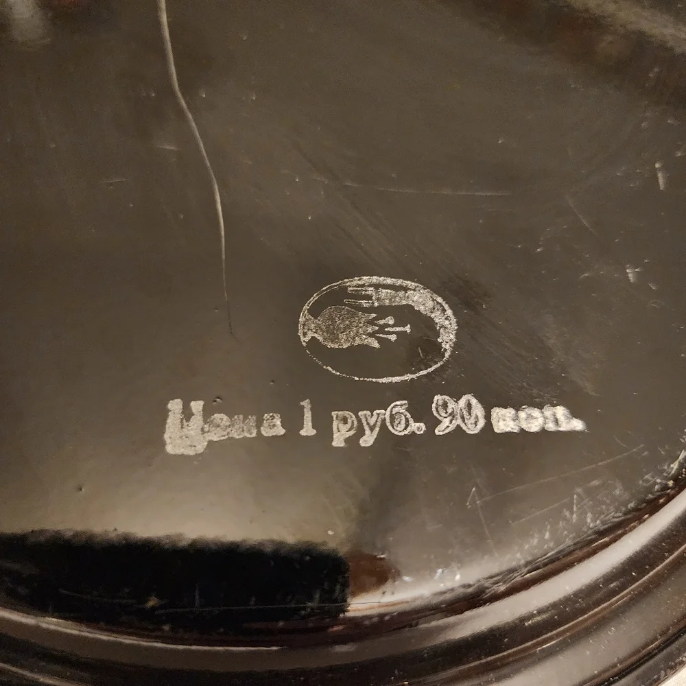 VINTAGE ROUND Russian Handpainted TOLEWARE TRAY 8.5